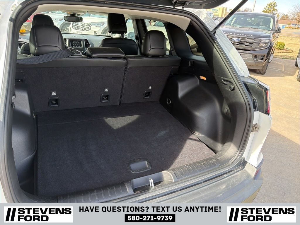 2021 Jeep Cherokee Altitude