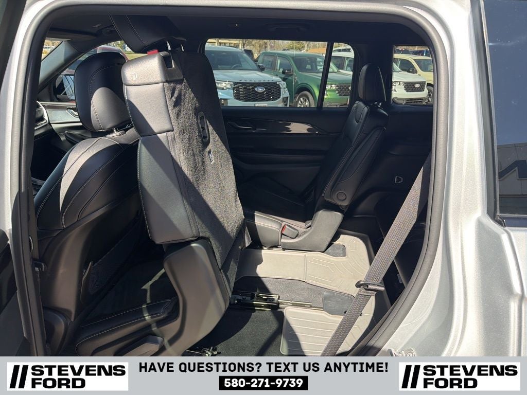 2023 Jeep Grand Cherokee L Altitude