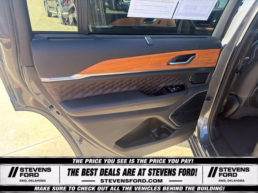 2023 Jeep Grand Cherokee L Summit