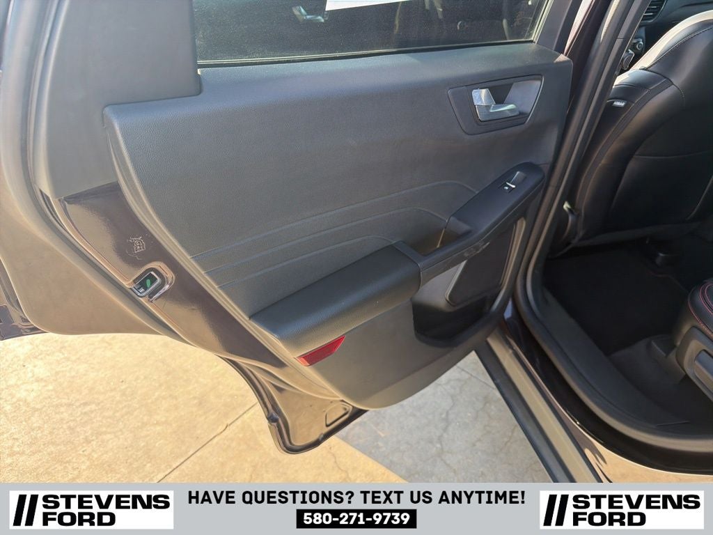 2023 Ford Escape ST-Line