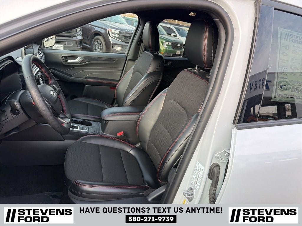 2025 Ford Escape ST-Line