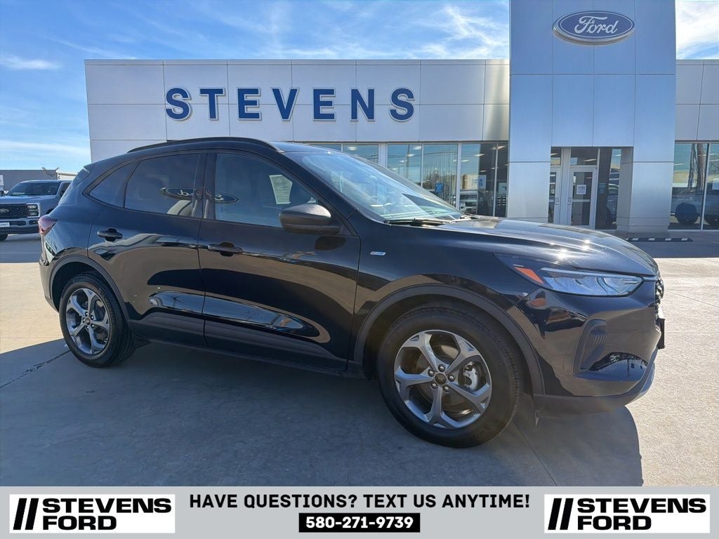 2025 Ford Escape ST-Line