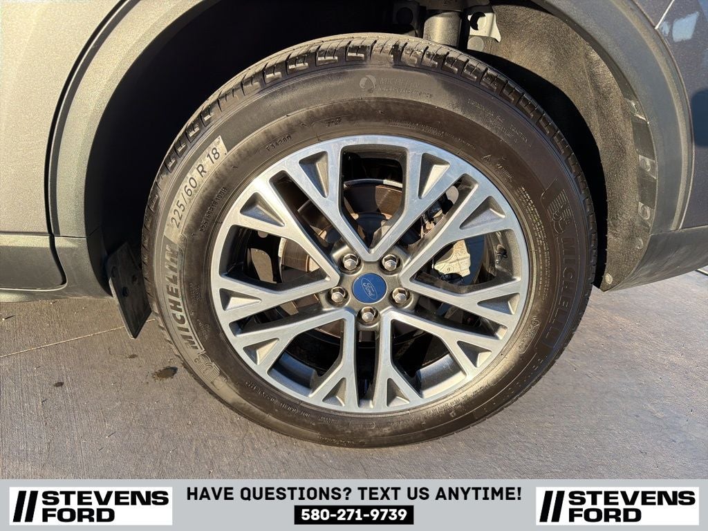 2022 Ford Escape SEL