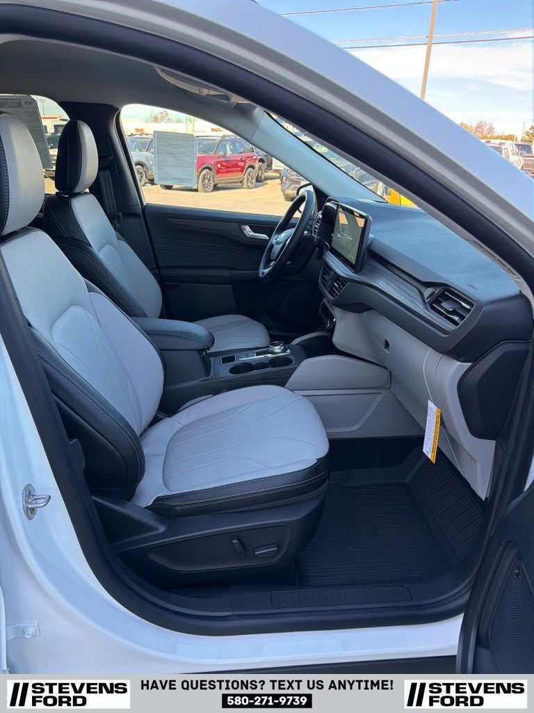 2026 Ford Escape Platinum