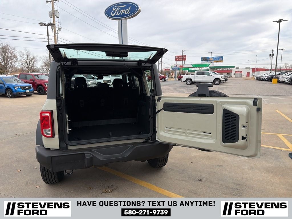 2025 Ford Bronco Base