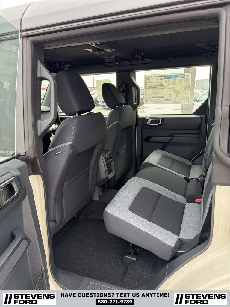 2025 Ford Bronco Base