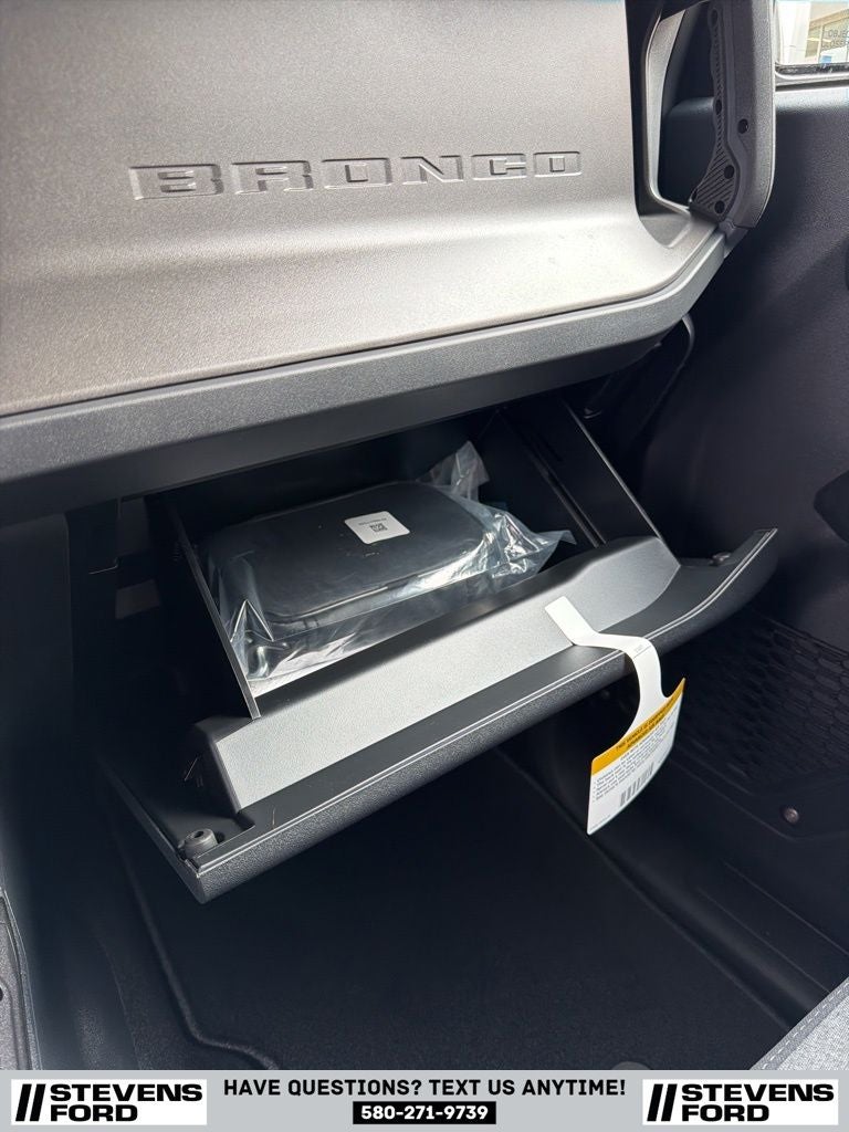 2025 Ford Bronco Base