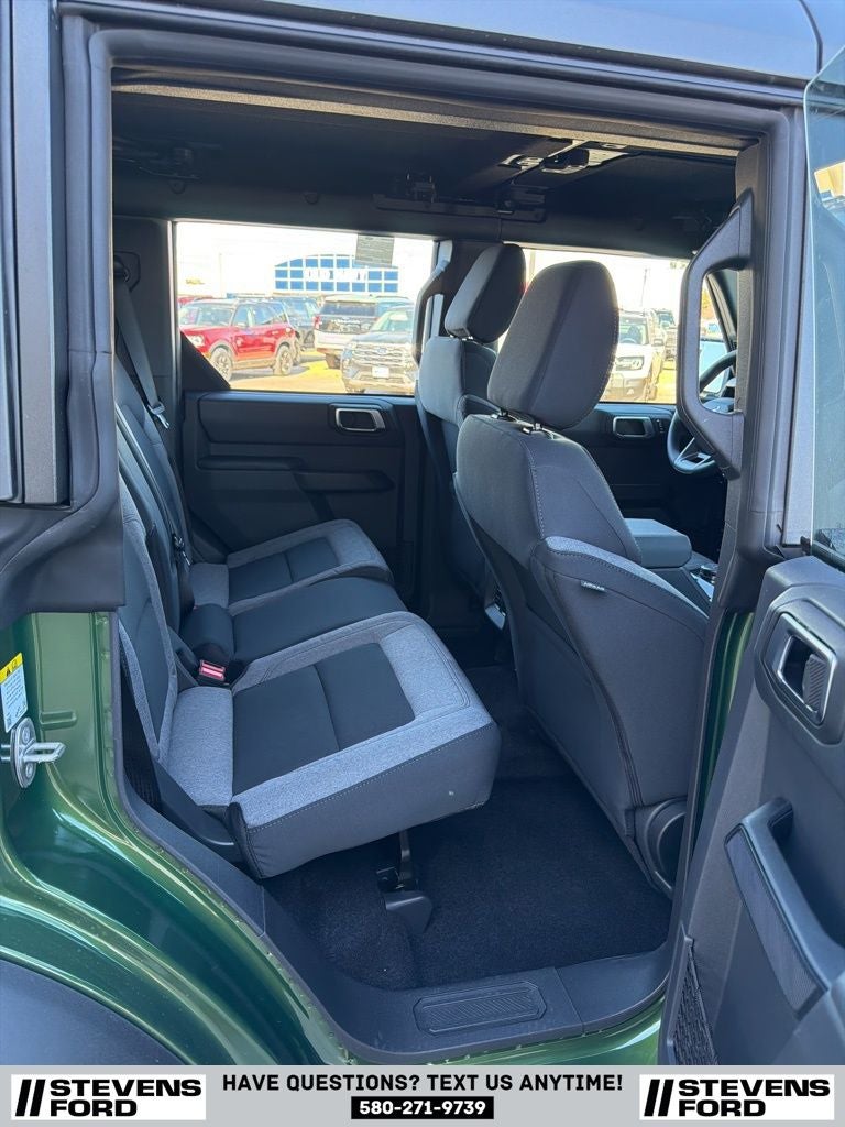 2025 Ford Bronco Base