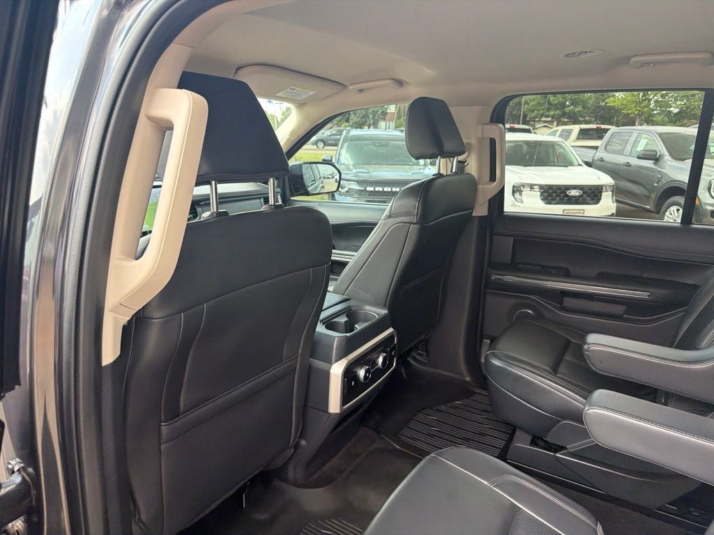 2023 Ford Expedition Max XLT