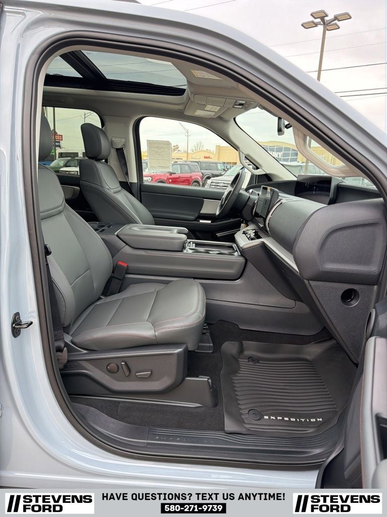 2025 Ford Expedition Max Active