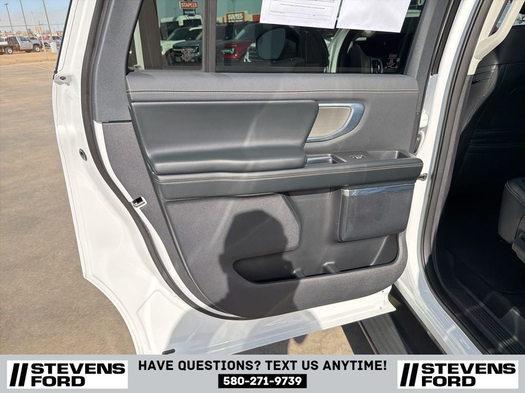 2025 Ford Expedition Max Platinum