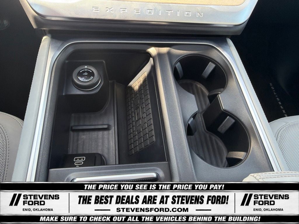 2025 Ford Expedition Max Platinum
