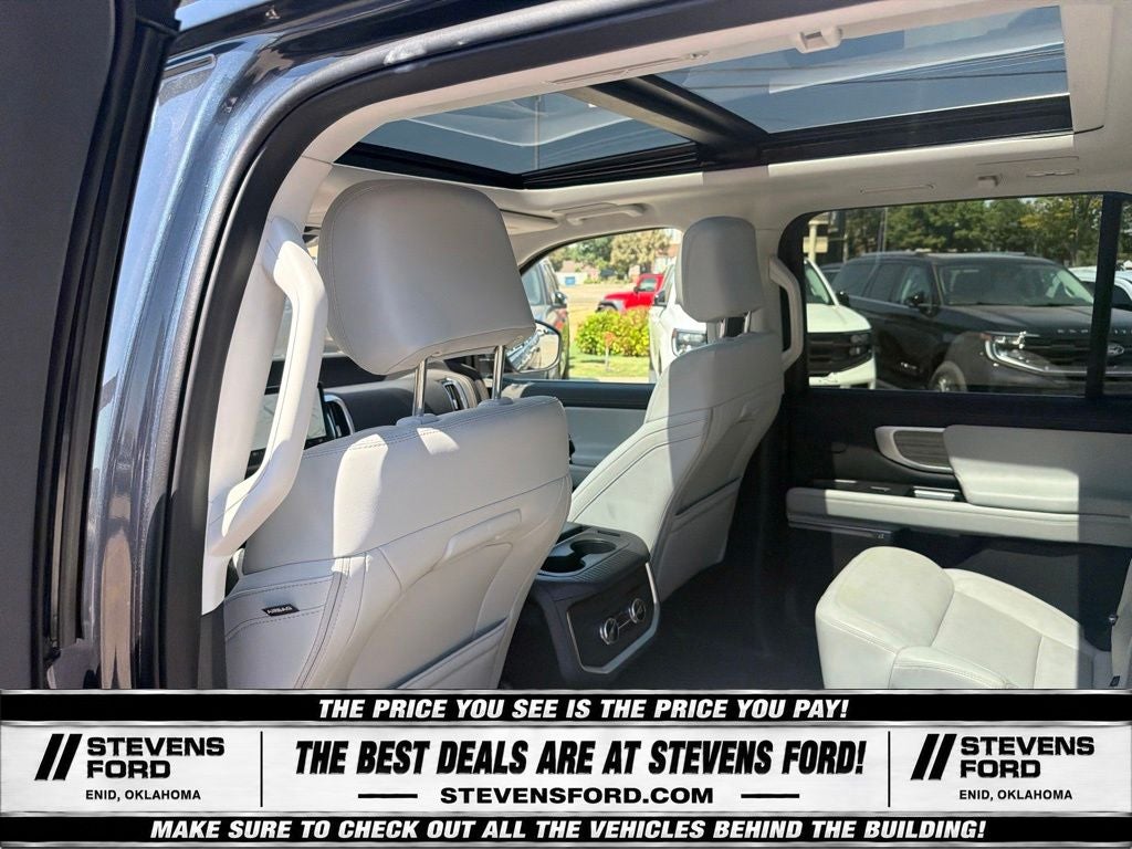2025 Ford Expedition Max Platinum