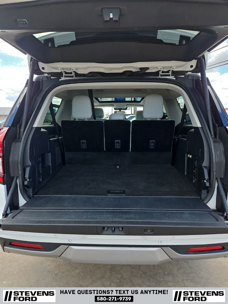 2025 Ford Expedition Max Platinum