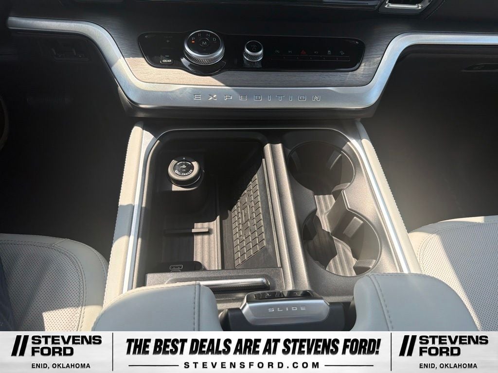 2025 Ford Expedition Max Platinum