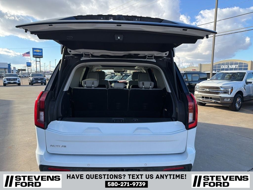 2025 Ford Expedition Active