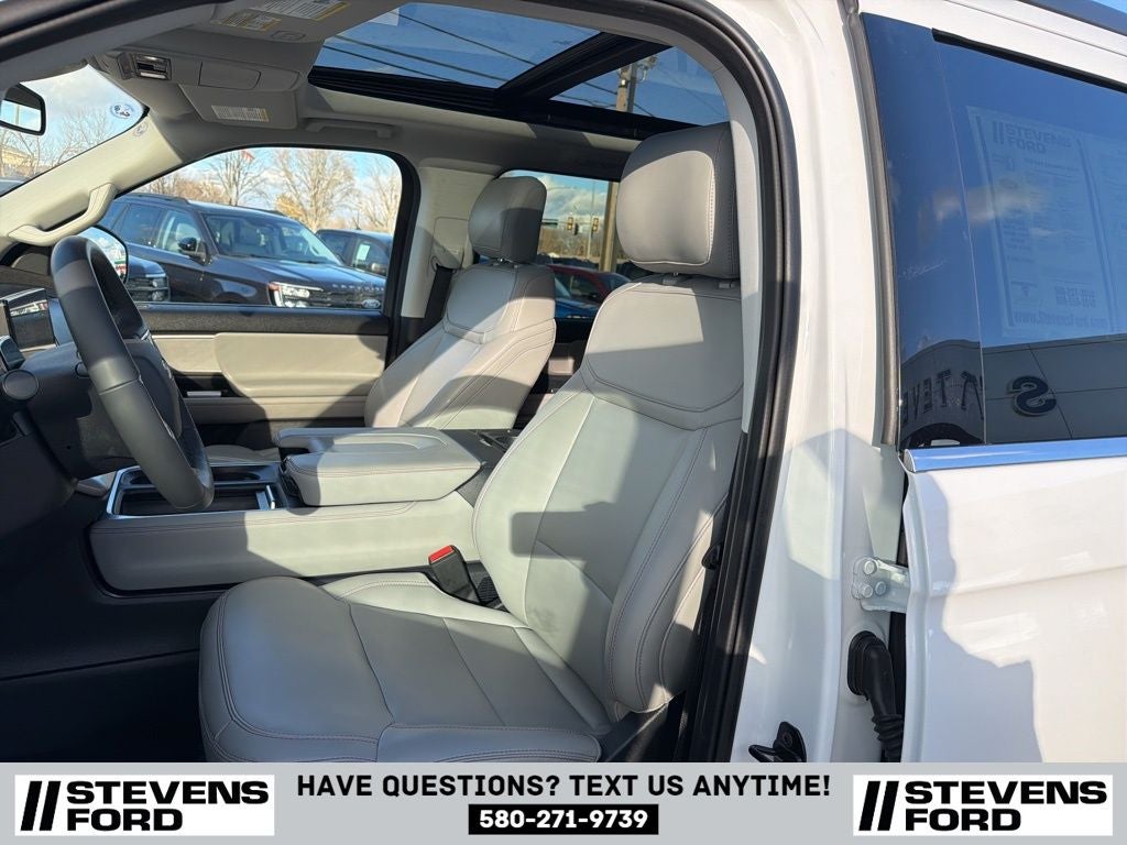 2025 Ford Expedition Active