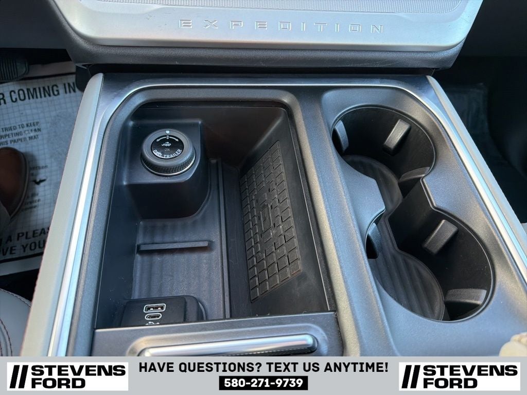 2025 Ford Expedition Active