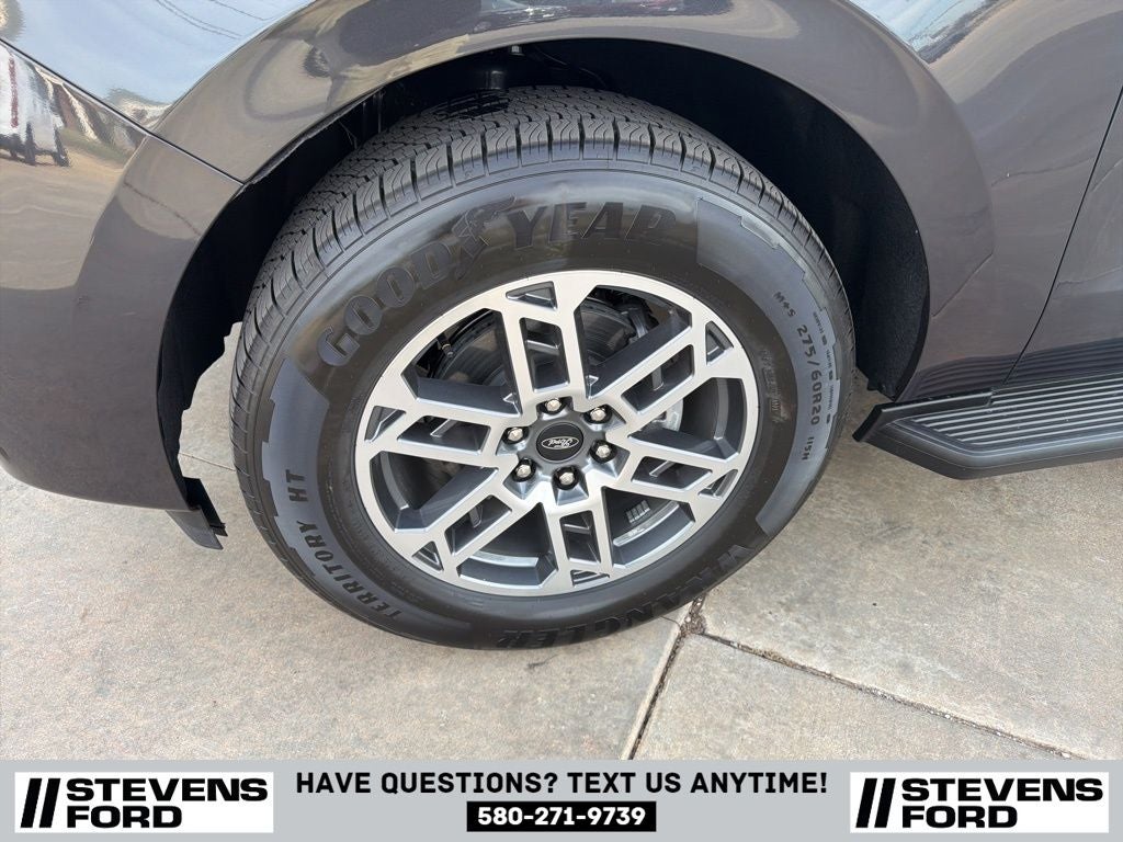 2025 Ford Expedition Active