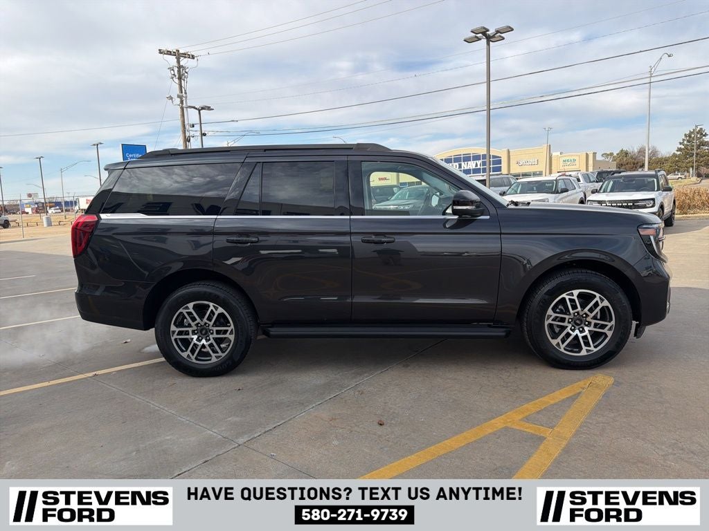 2025 Ford Expedition Active