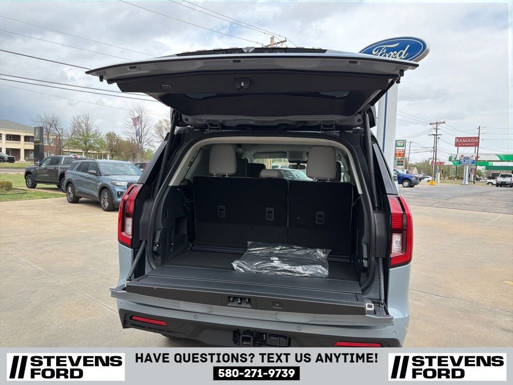 2026 Ford Expedition Active