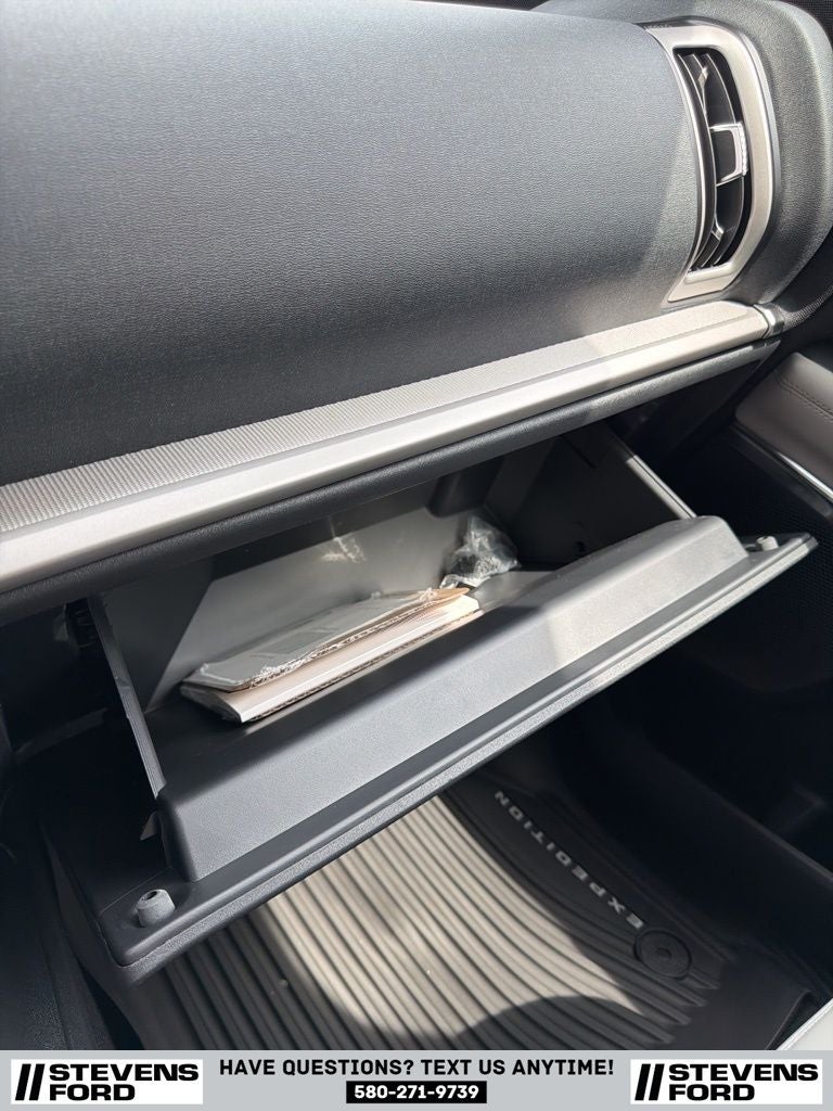 2026 Ford Expedition Active