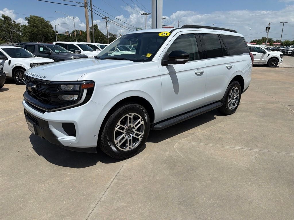 2025 Ford Expedition Active