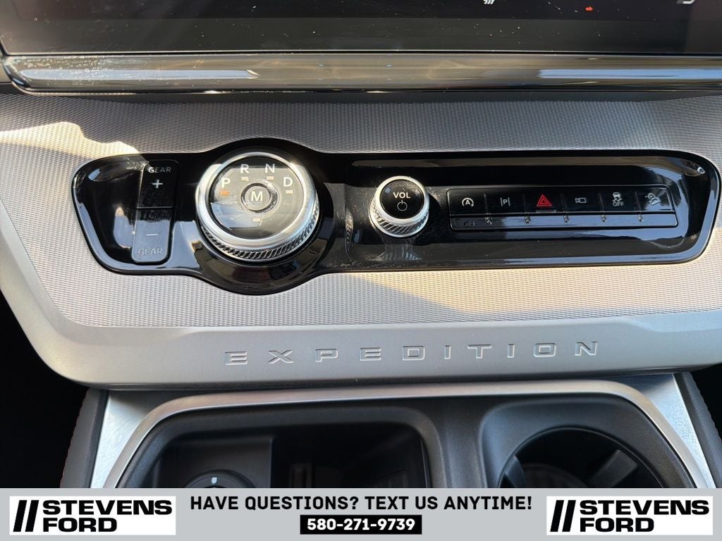 2025 Ford Expedition Active