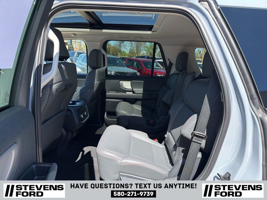 2025 Ford Expedition Active