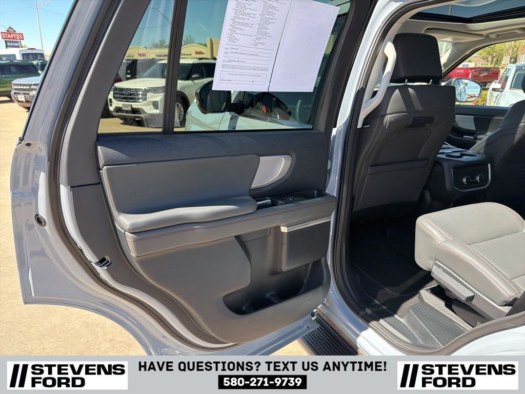 2025 Ford Expedition Active