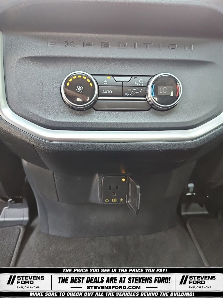 2025 Ford Expedition Active