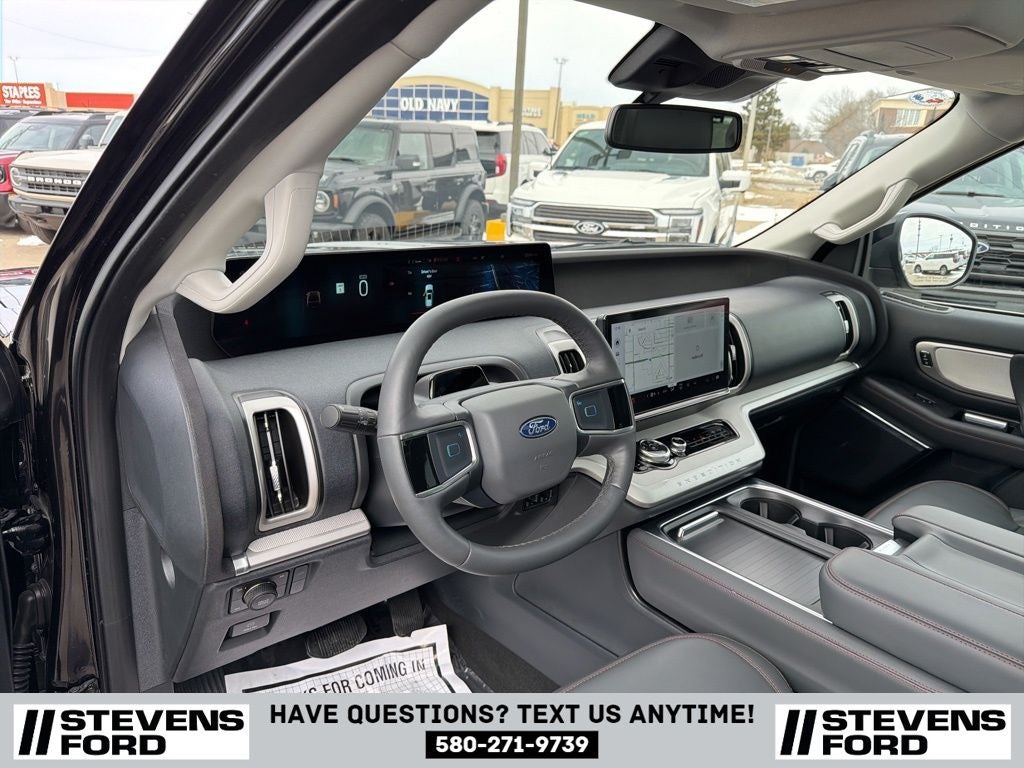 2025 Ford Expedition Active