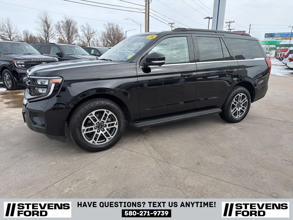 2025 Ford Expedition Active