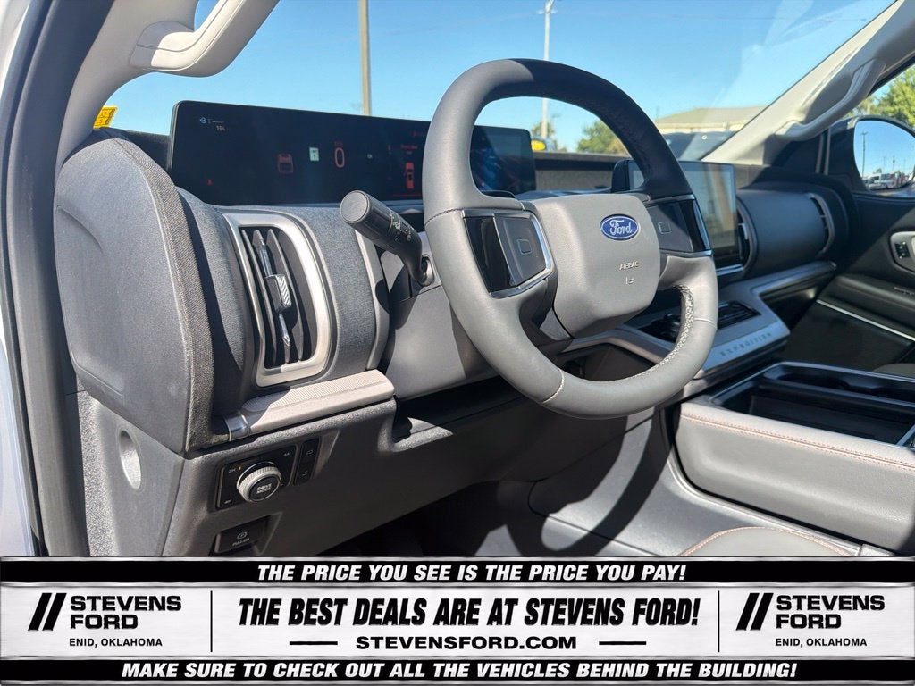 2025 Ford Expedition Active