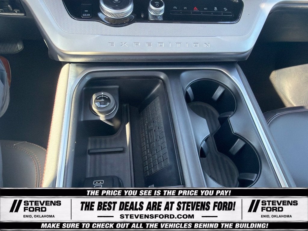 2025 Ford Expedition Active