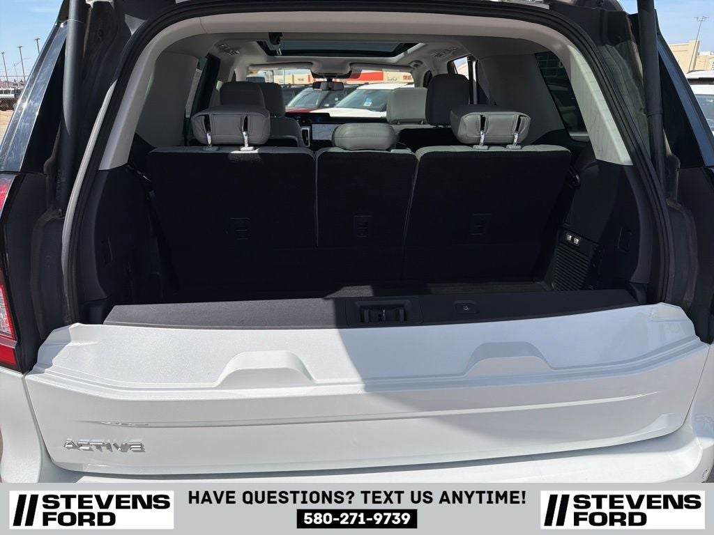 2025 Ford Expedition Active