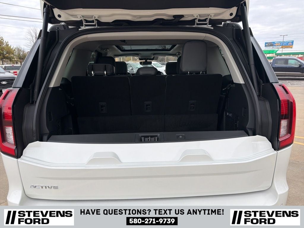 2025 Ford Expedition Active