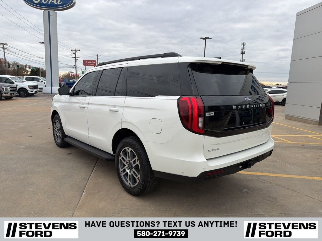 2025 Ford Expedition Active