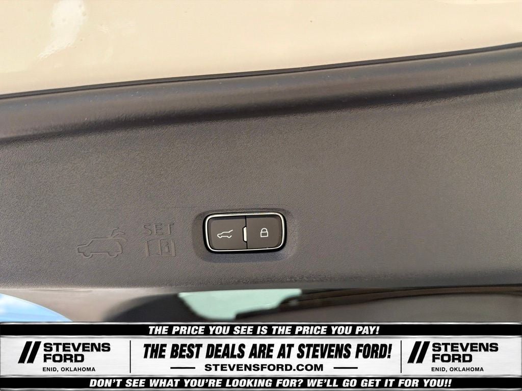 2027 Ford Expedition Active
