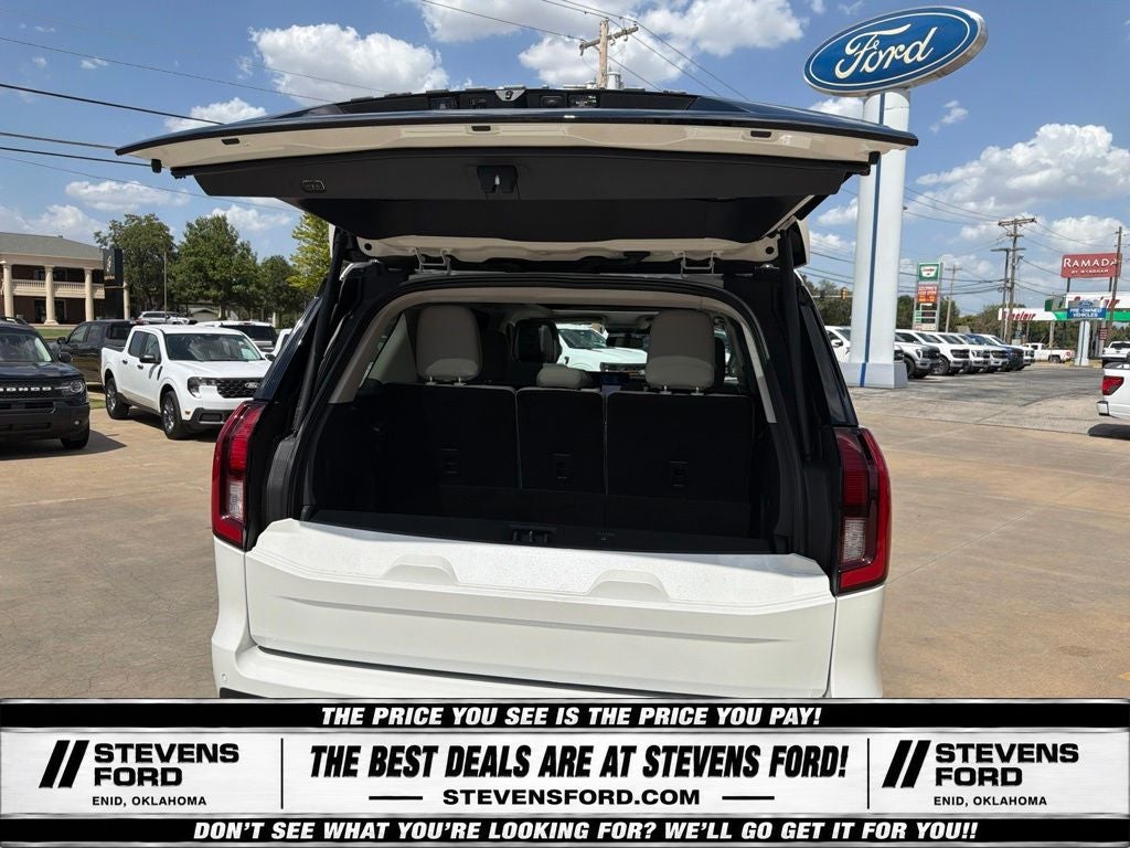 2027 Ford Expedition Active