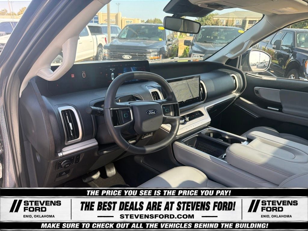 2025 Ford Expedition Active