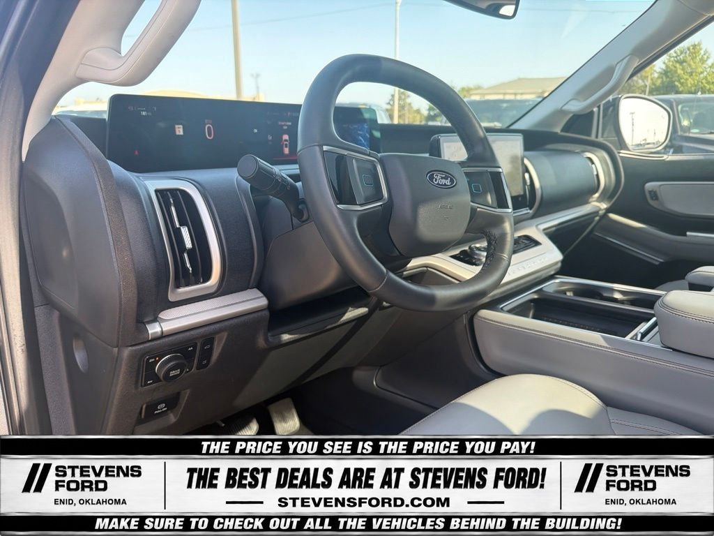 2025 Ford Expedition Active