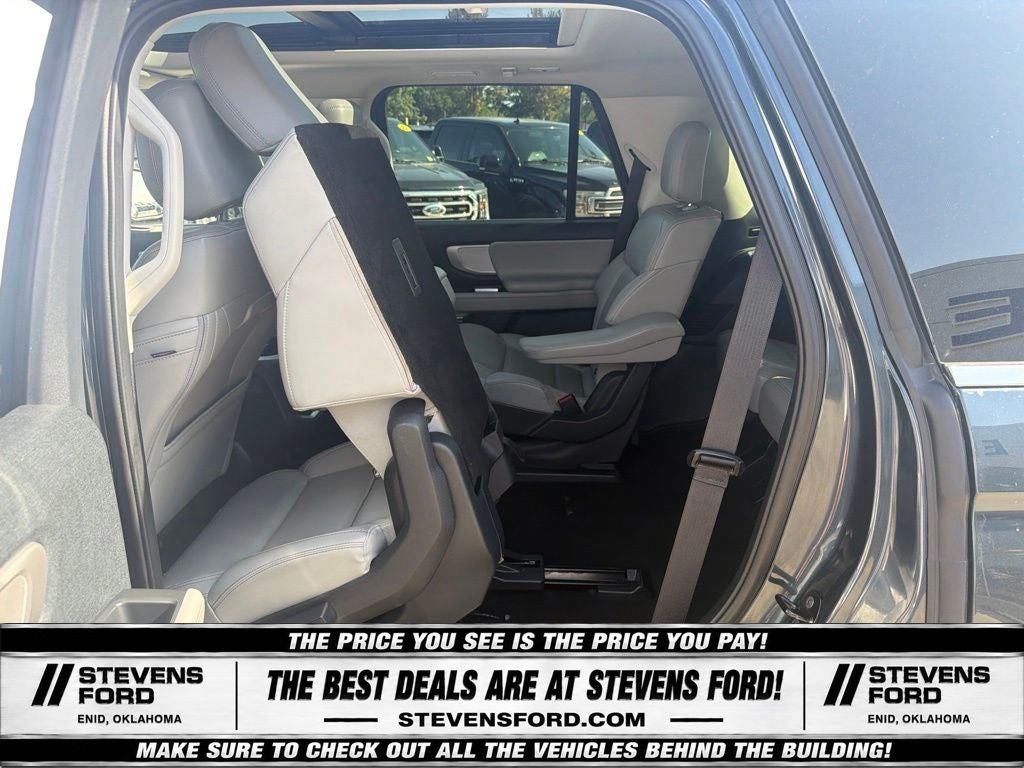 2025 Ford Expedition Active
