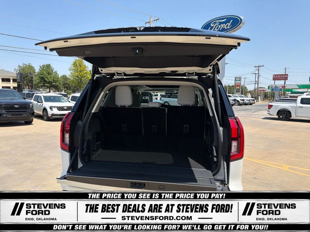 2027 Ford Expedition Platinum