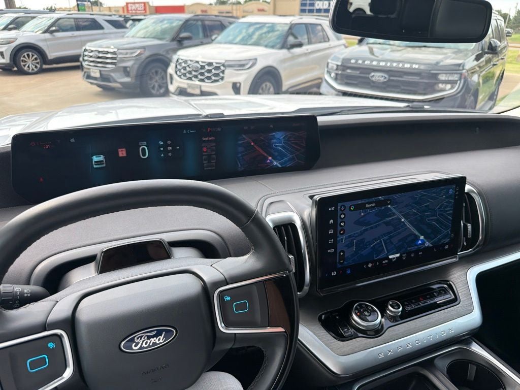 2025 Ford Expedition Platinum