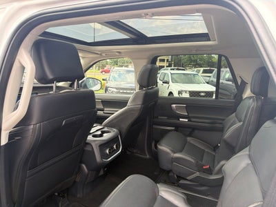 2025 Ford Expedition Platinum