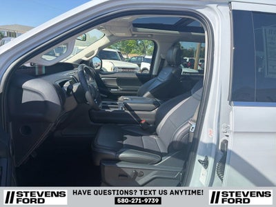 2025 Ford Expedition Platinum