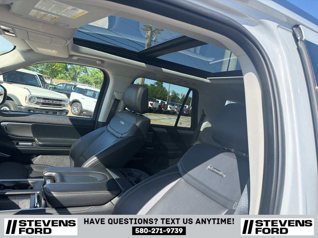 2025 Ford Expedition Platinum