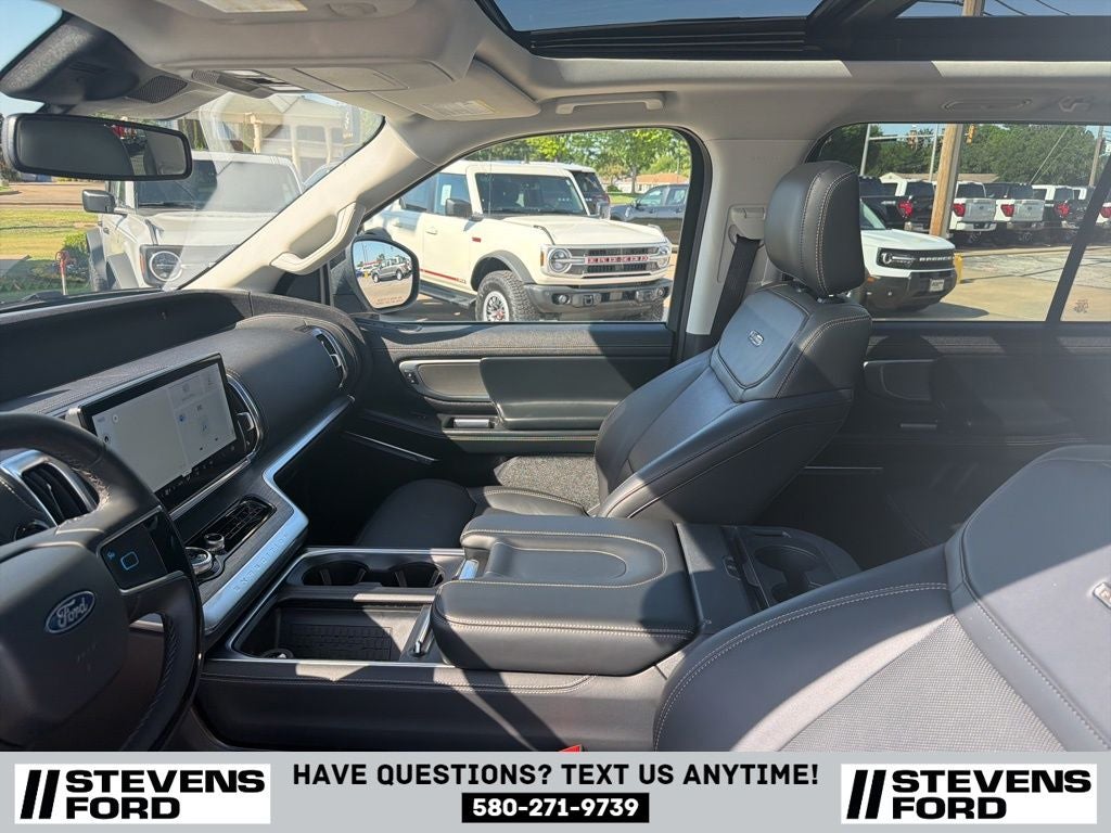 2025 Ford Expedition Platinum