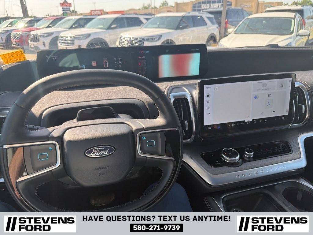 2025 Ford Expedition Platinum